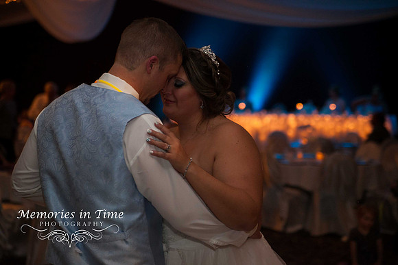 Minneapolis Wedding Photographer | The Courtyards of Andover