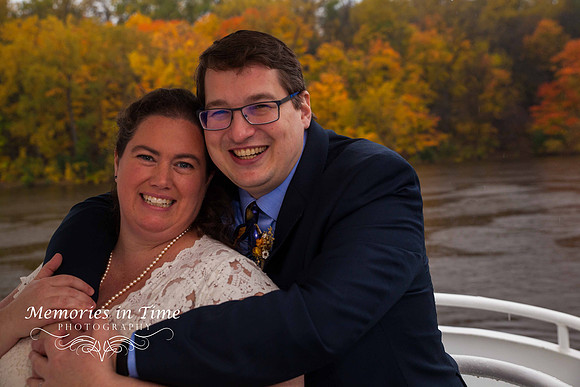 Minneapolis Wedding Photographer | Paradise Charter Cruises