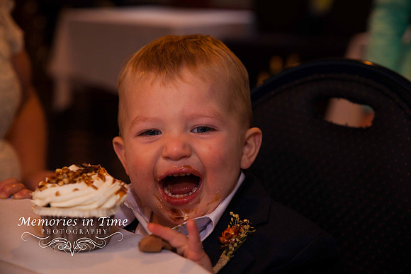 Minneapolis Wedding Photographer | Paradise Charter Cruises