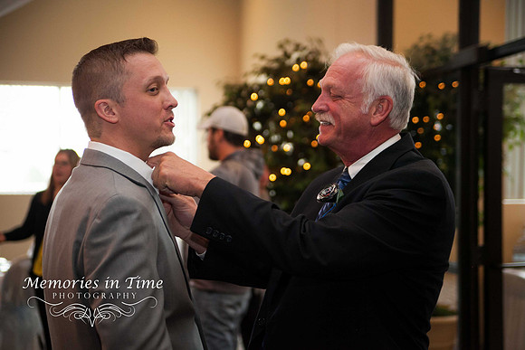 Minneapolis Wedding Photographer | The Courtyards of Andover