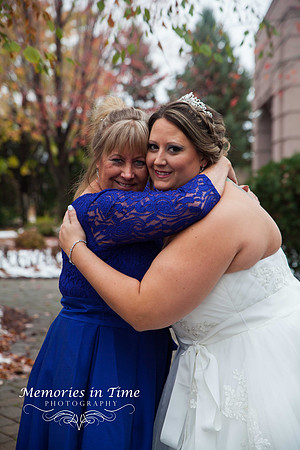 Minneapolis Wedding Photographer | The Courtyards of Andover