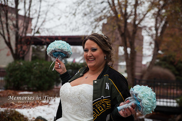 Minneapolis Wedding Photographer | The Courtyards of Andover