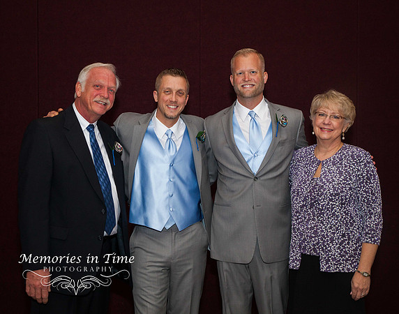 Minneapolis Wedding Photographer | The Courtyards of Andover