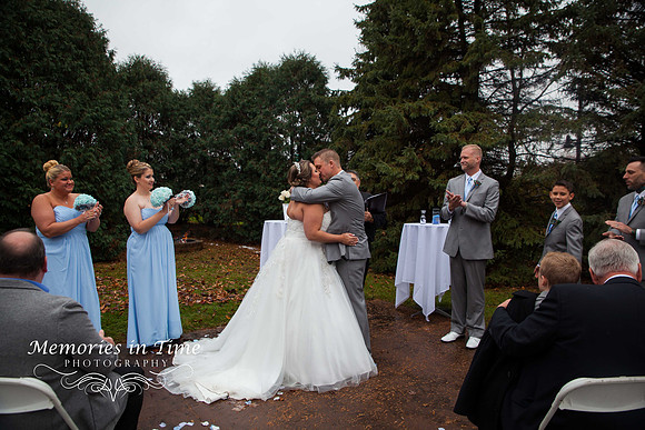 Minneapolis Wedding Photographer | The Courtyards of Andover
