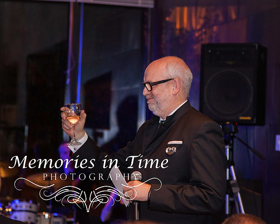 Minneapolis-LGBTQ-Wedding-Photographer-008