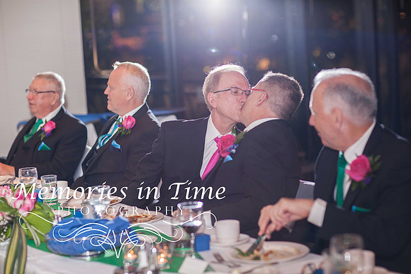 Minneapolis-LGBTQ-Wedding-Photographer-005